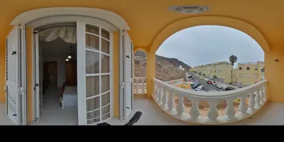 Casa con terraza en Tinocas