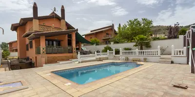 Casa Chalet en Calle Ajenjo